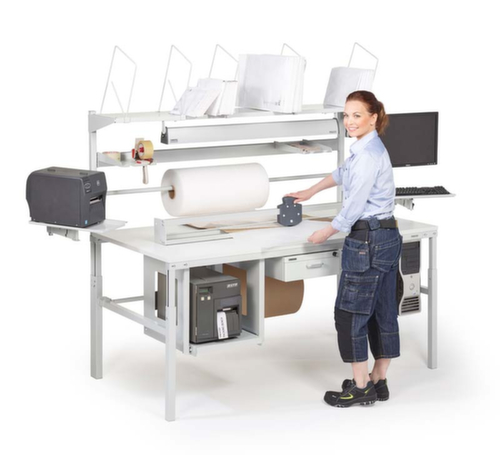 Treston Table d'emballage complète avec plaque perforée et dispositif de déroulement, largeur x profondeur 1800 x 900 mm