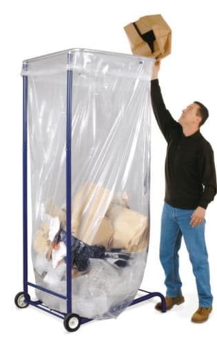 Großer Sammelbehälter für Verpackungsabfälle und Kartonagen